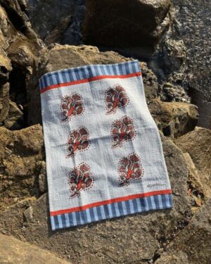Coral Wave Hand Towel
