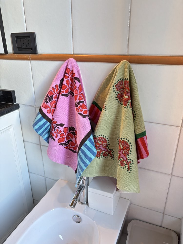 Coral Love Hand Towel - Image 2